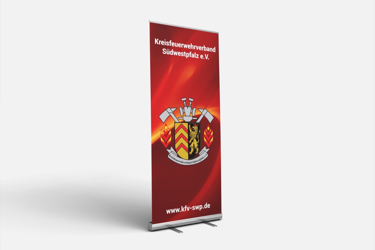 roll-up-banner-mockup-featuring-a-solid-color-backdrop-914-el Groß